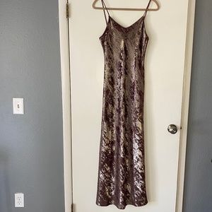 NWOT Current Air Metallic Gold & Burgundy Maxi Dress size Medium